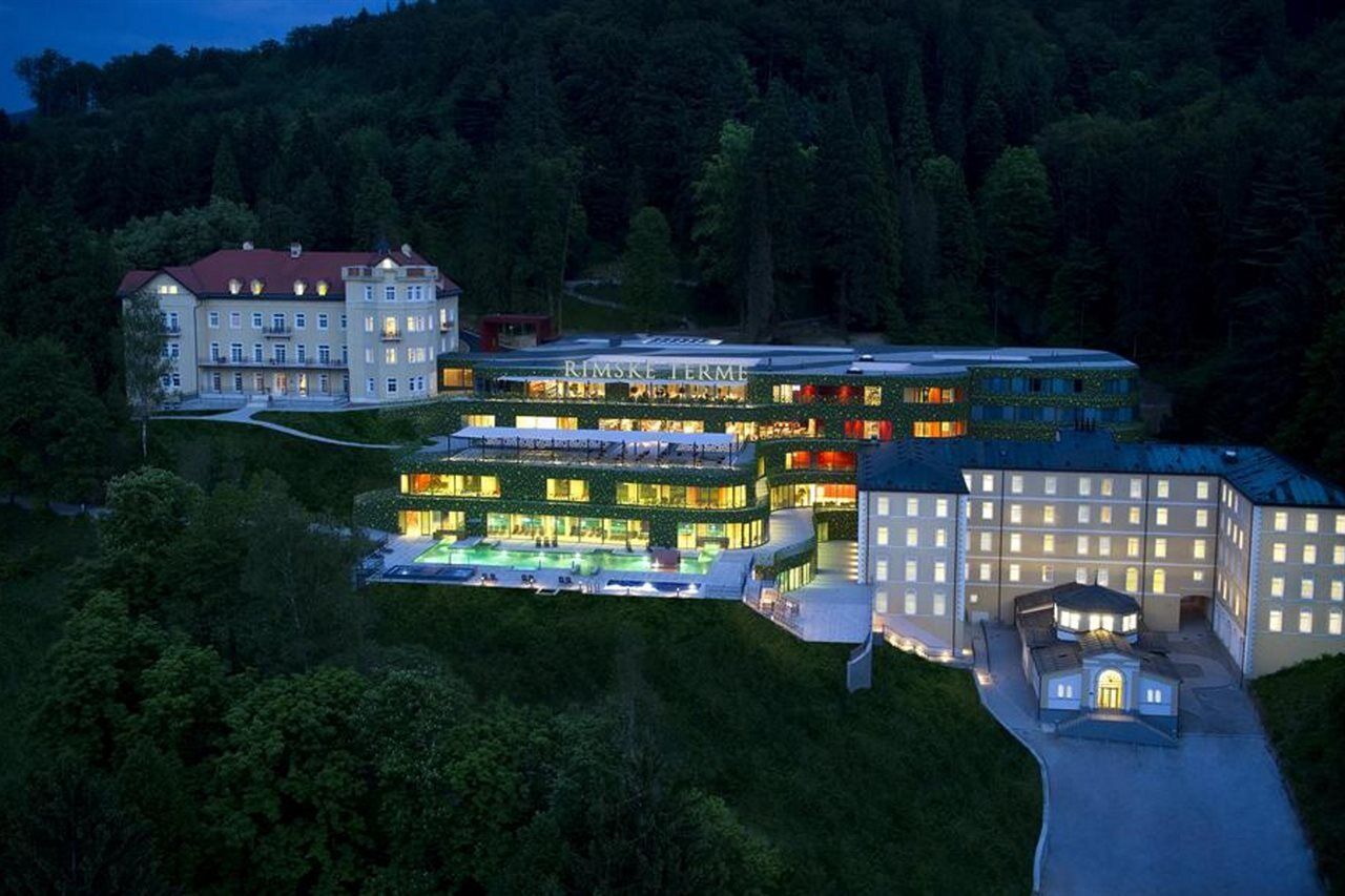 Hotel Rimski Dvor - Rimske Terme ริมสเกตอปลิตเซ ภายนอก รูปภาพ